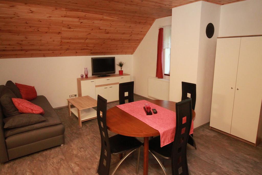 Apartmany Svijany Екстер'єр фото