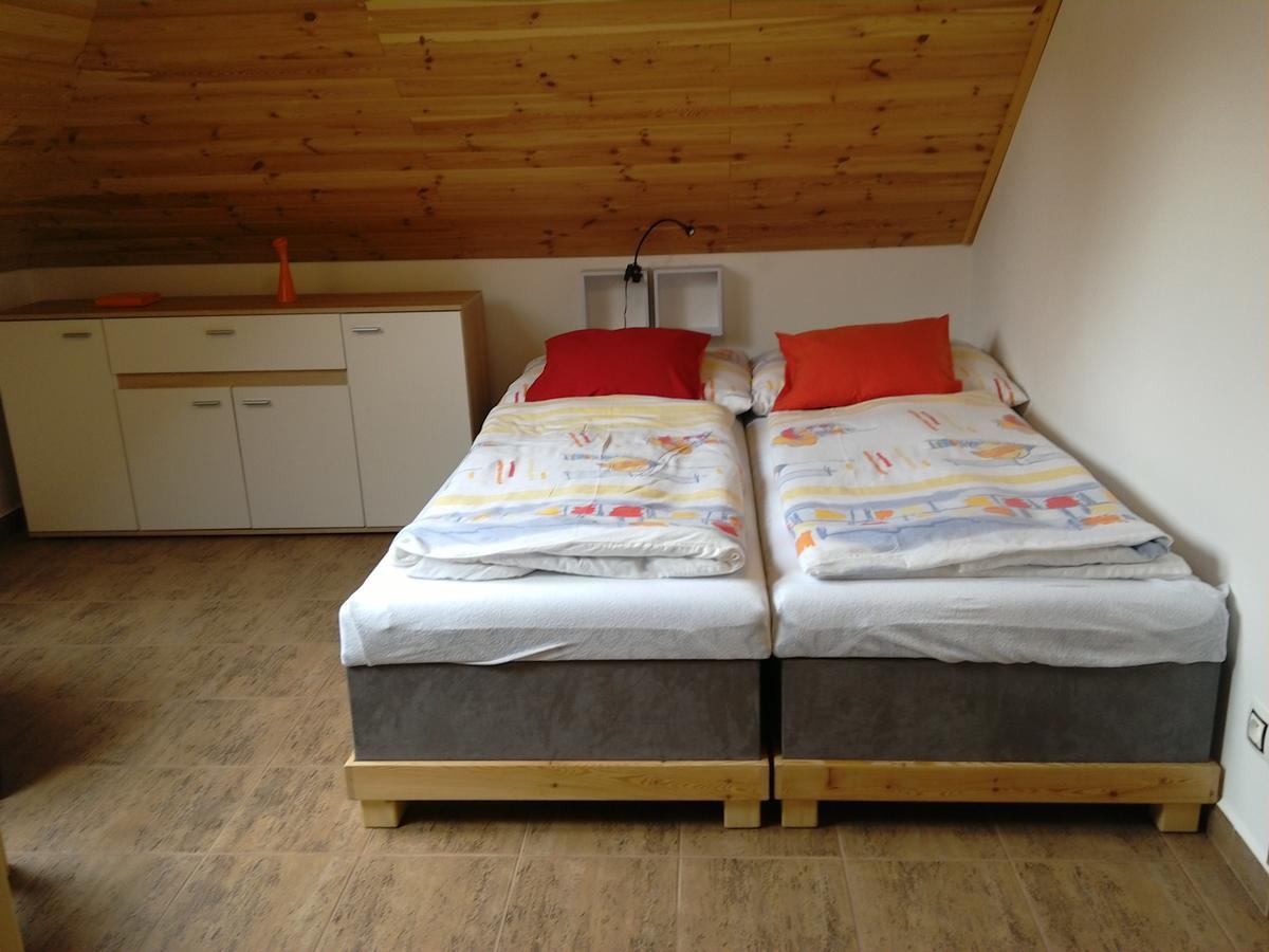 Apartmany Svijany Екстер'єр фото